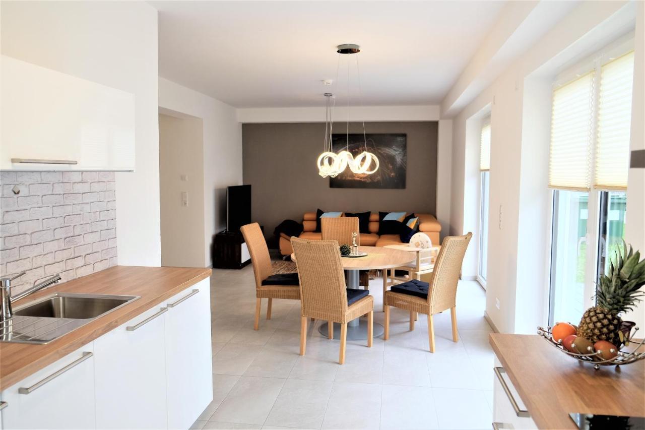 family + friends apartment ferienwohnung Ransbach-Baumbach Exterior foto